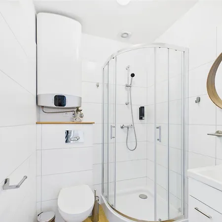 44b, Debina Debina (Ustka)